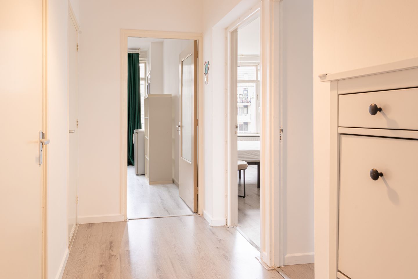 Light apartment with parking in central Rotterdam location — 14