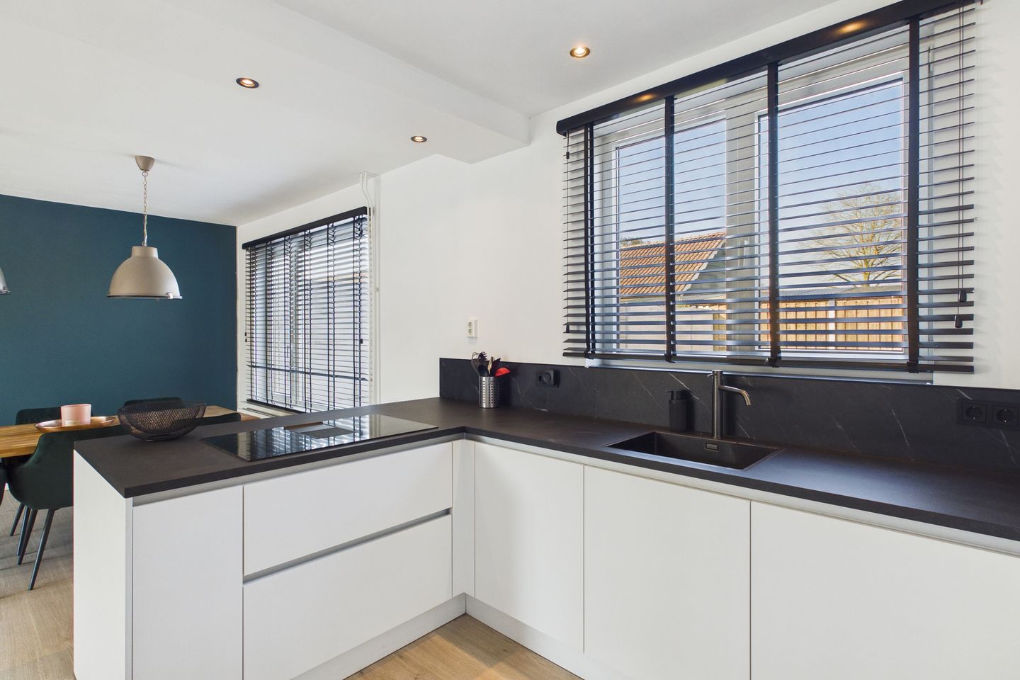 Foto 4 van 's-Gravenstraat 242