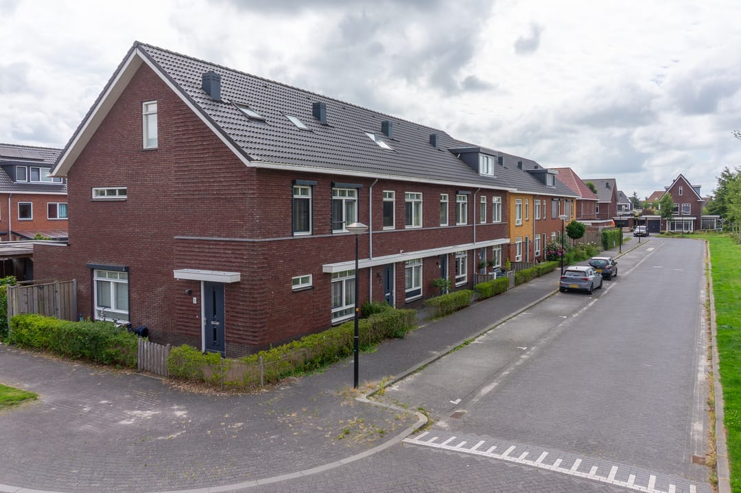 Foto 43 van Oeverzeggeweg 3