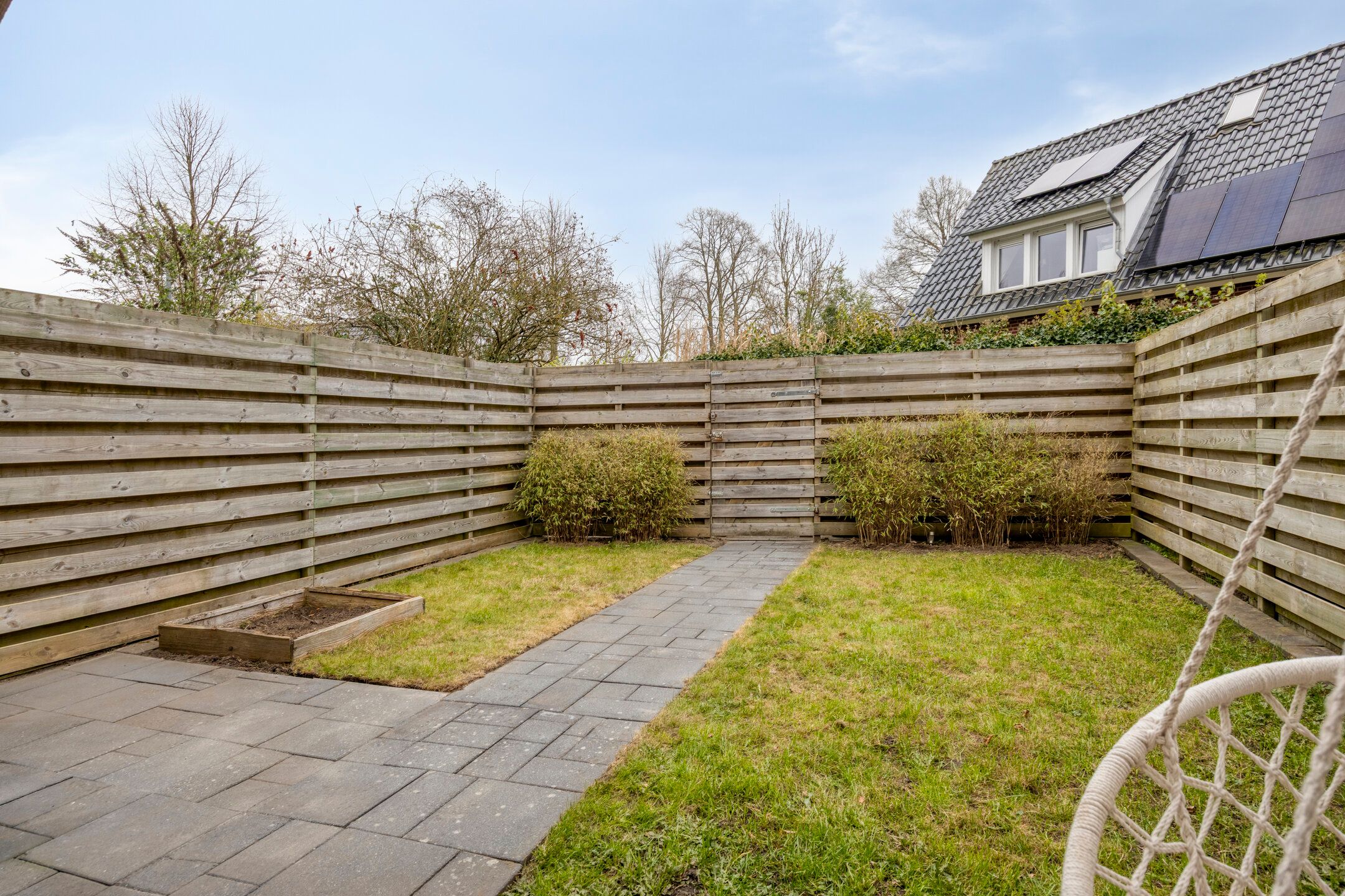 Spacious Move-in Ready Terraced House with Sunny Southeast Garden — 30