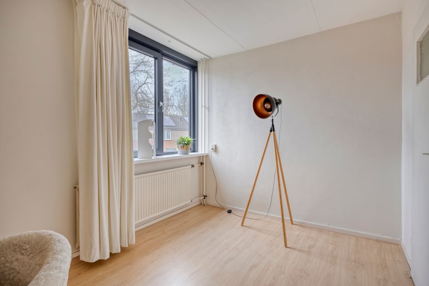 Spacious Move-in Ready Terraced House with Sunny Southeast Garden — 25