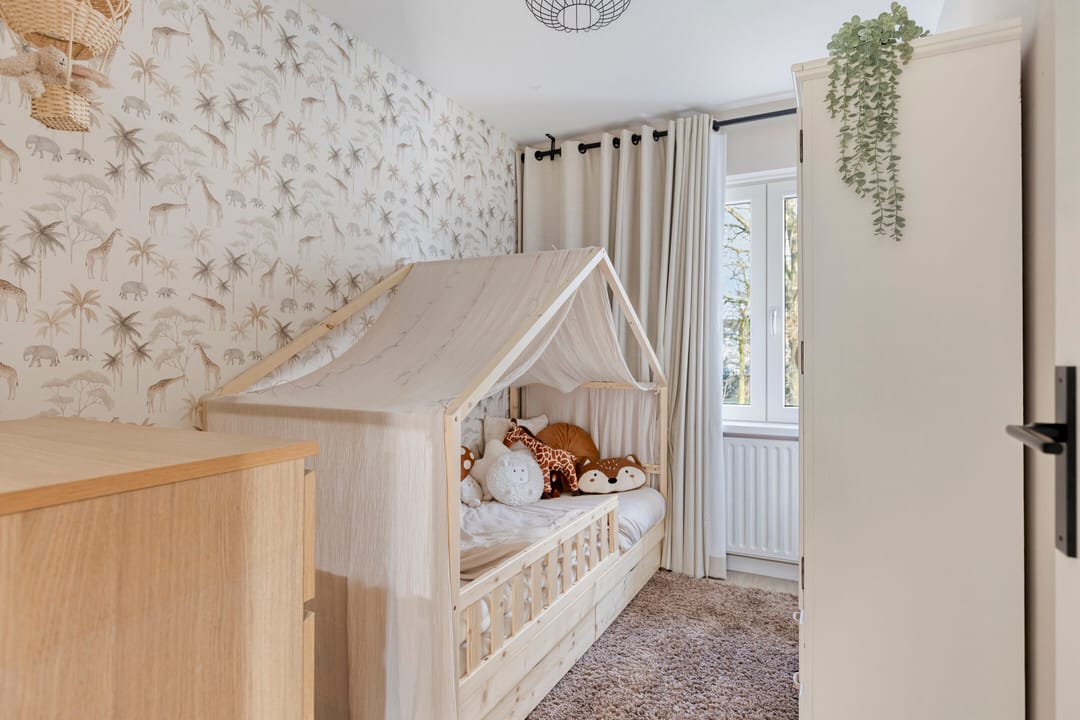 Spacious family home with garden room, dormer window and four bedrooms in Deurne — 15
