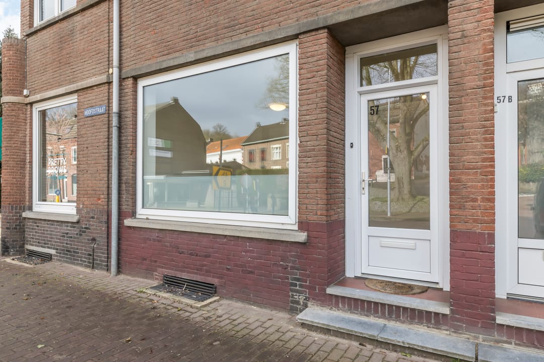 Photo 23 of Hoofdstraat 57