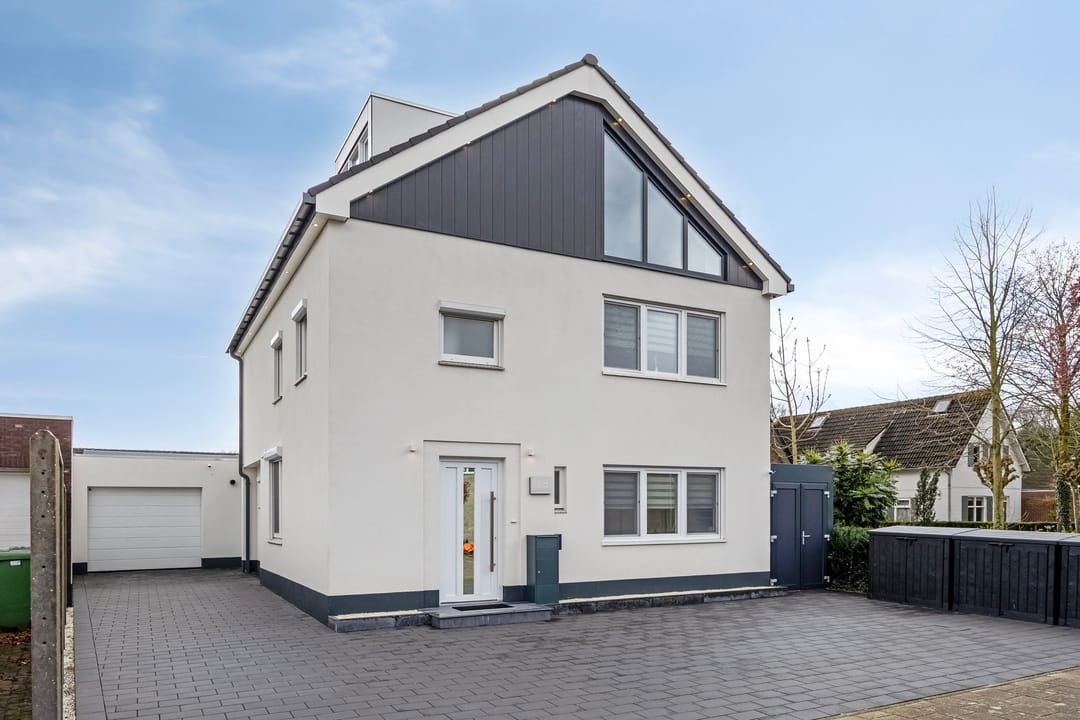 Photo 1 of Landmeerseweg 16-B