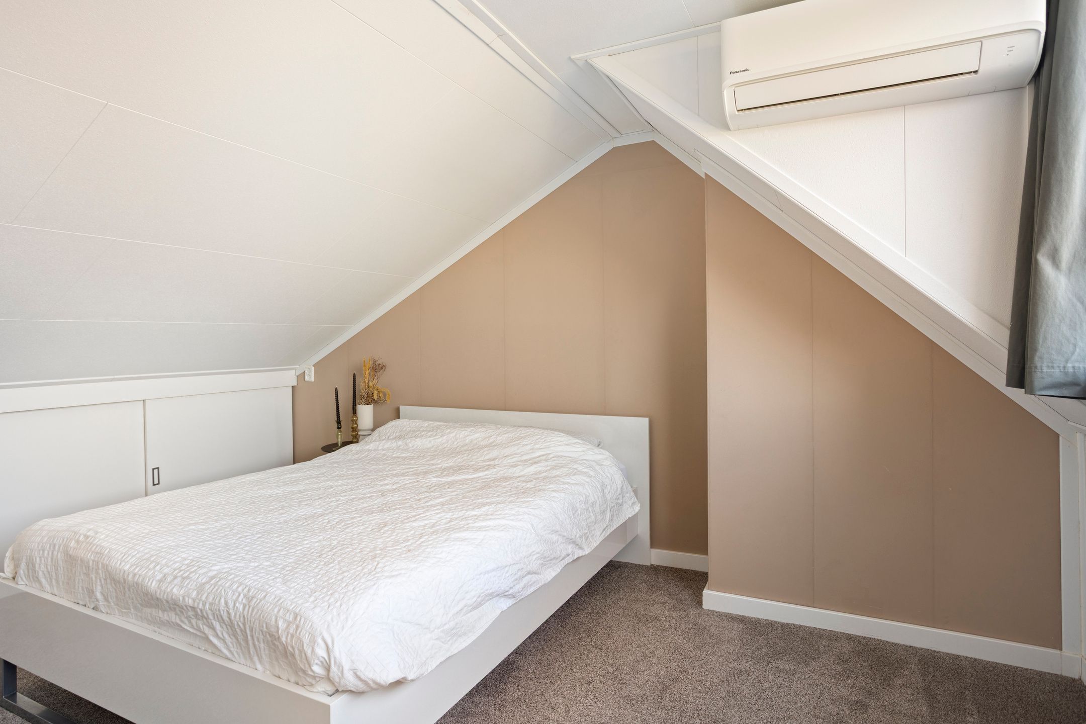 Foto 24 van Broekhovenseweg 104