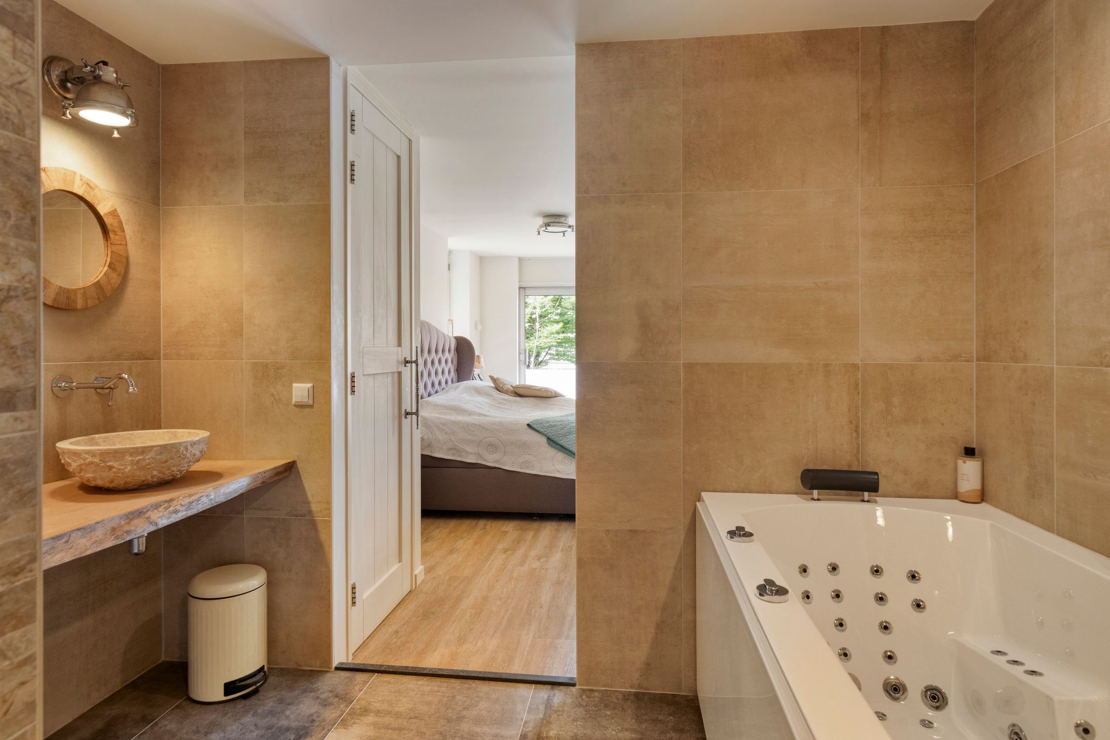 Photo 21 of Westzijde 448