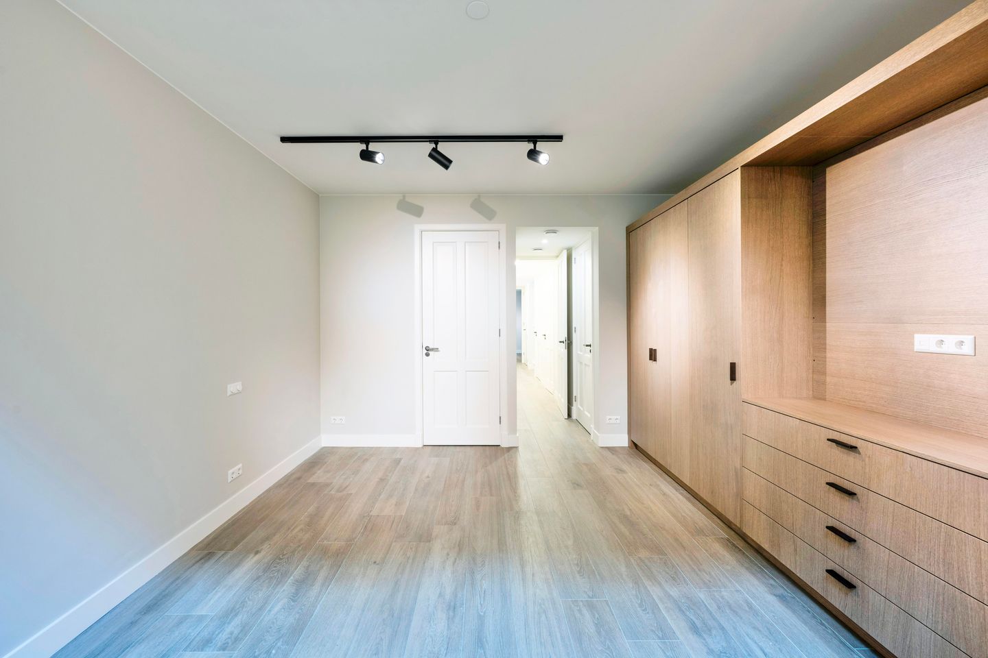 Foto 25 van Bloemstraat 13-A