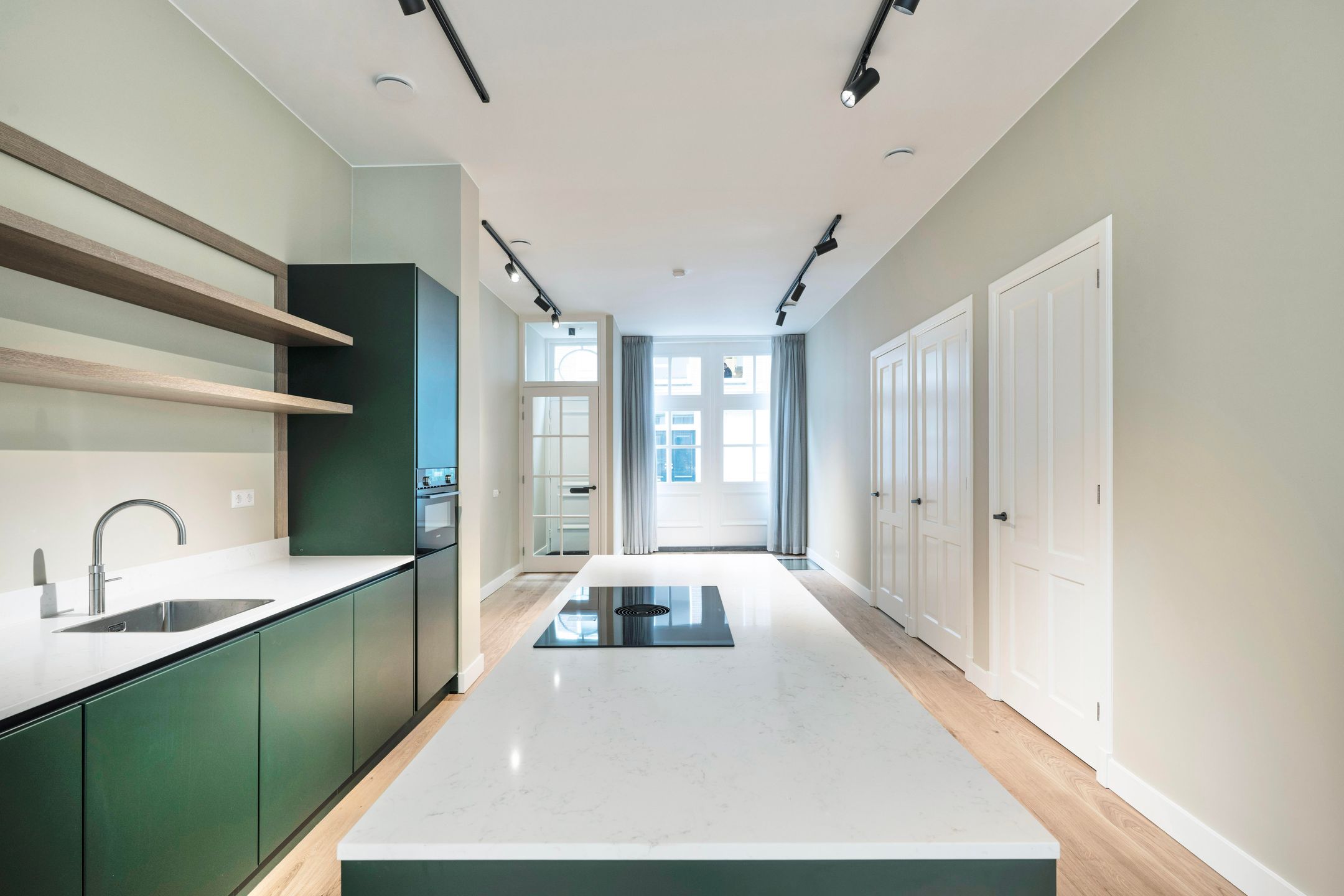 Foto 9 van Bloemstraat 13-A