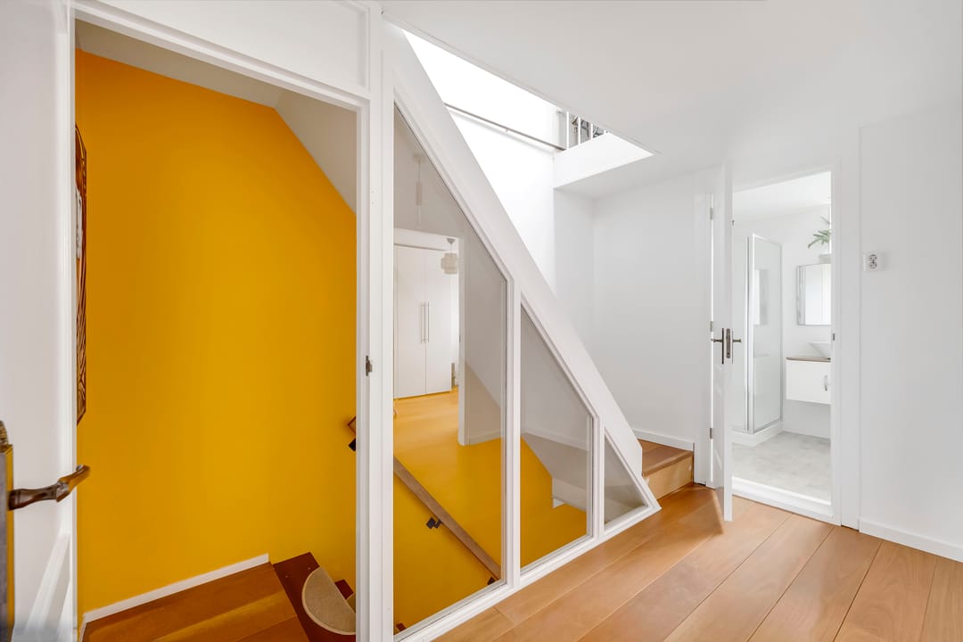 Spacious terraced home with deep garden and free rear position in Hellevoetsluis — 29