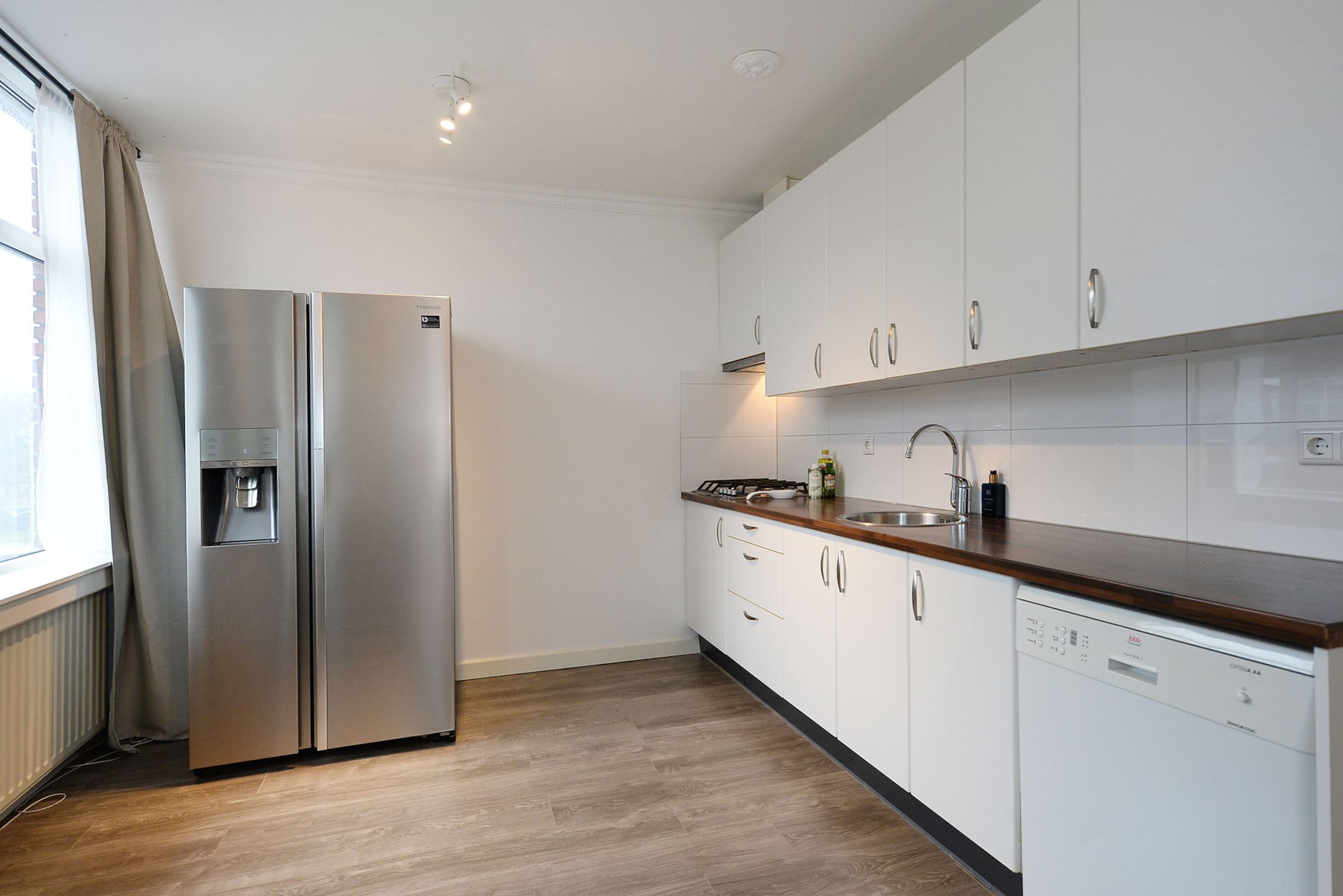 Foto 9 van Staverdenstraat 143 LI