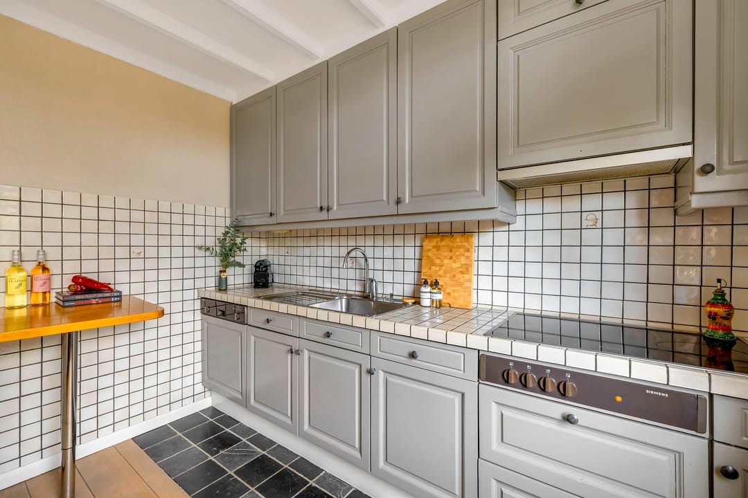 Spacious terraced home with deep garden and free rear position in Hellevoetsluis — 20