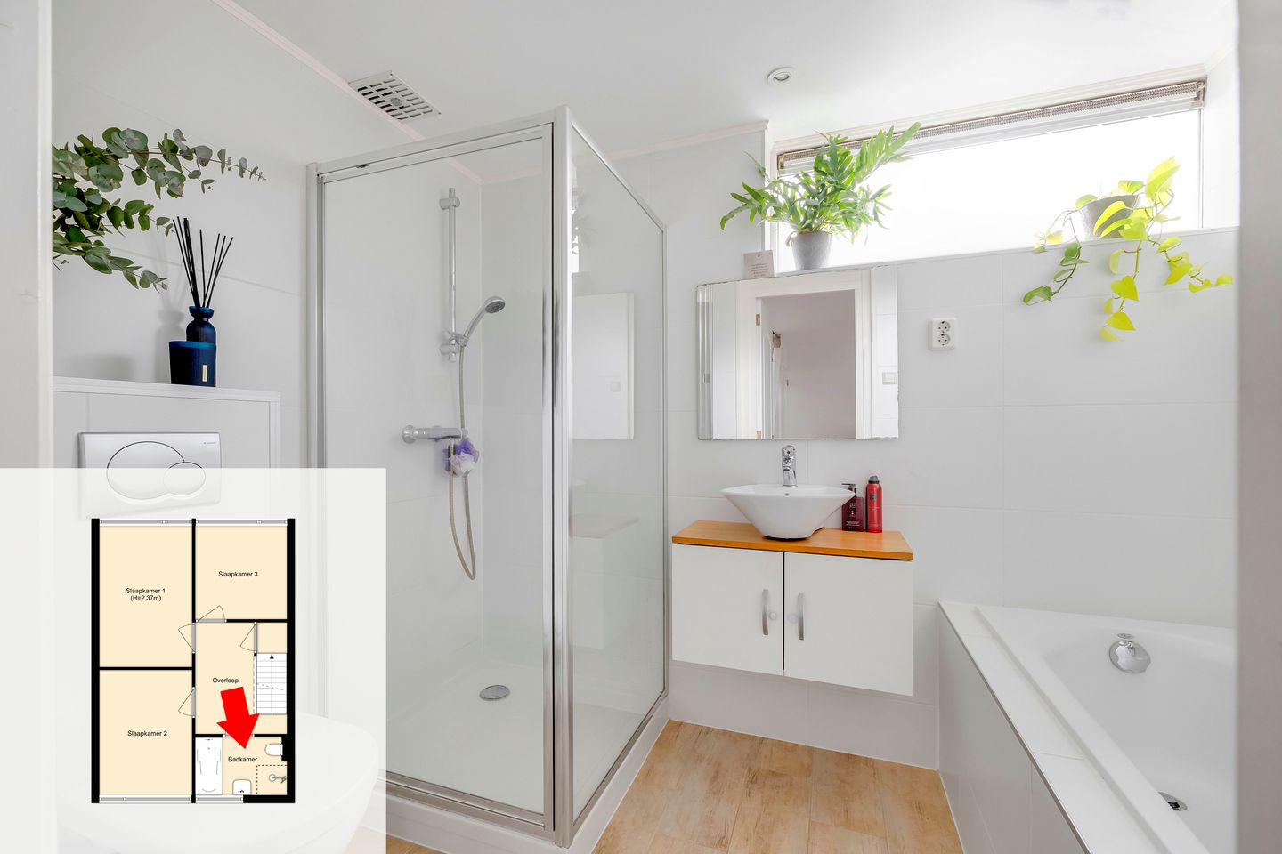 Spacious terraced home with deep garden and free rear position in Hellevoetsluis — 38