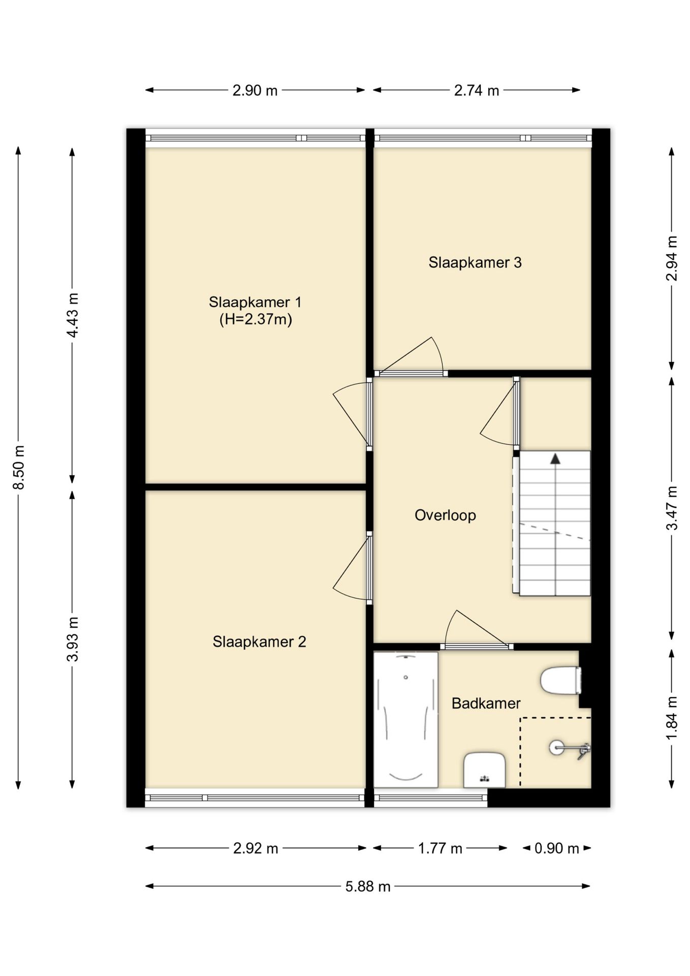 Spacious terraced home with deep garden and free rear position in Hellevoetsluis — 49
