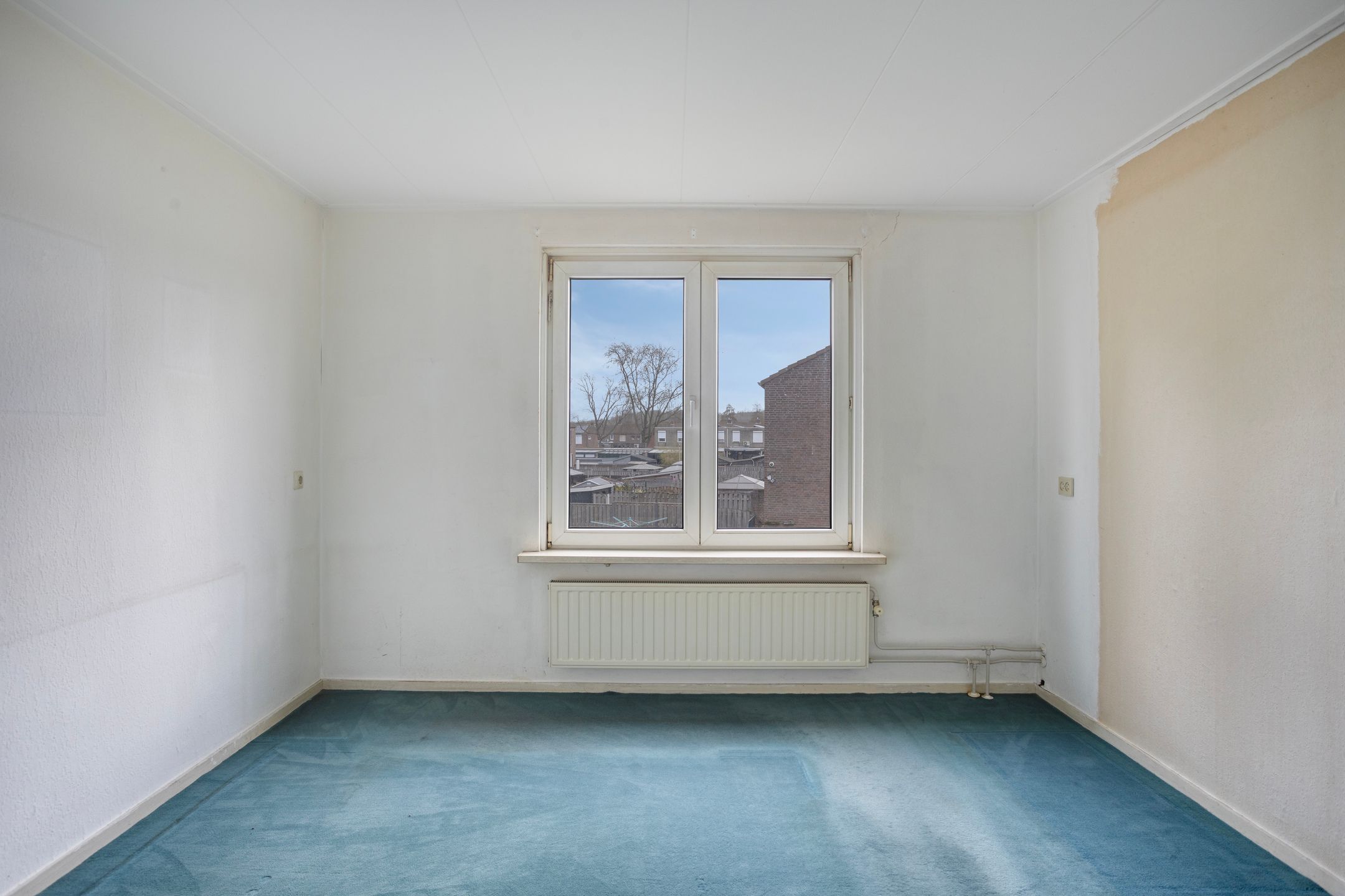 Photo 18 of Burg. Willemsstraat 33