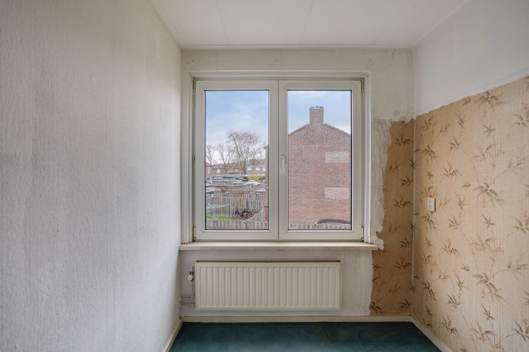 Photo 22 of Burg. Willemsstraat 33