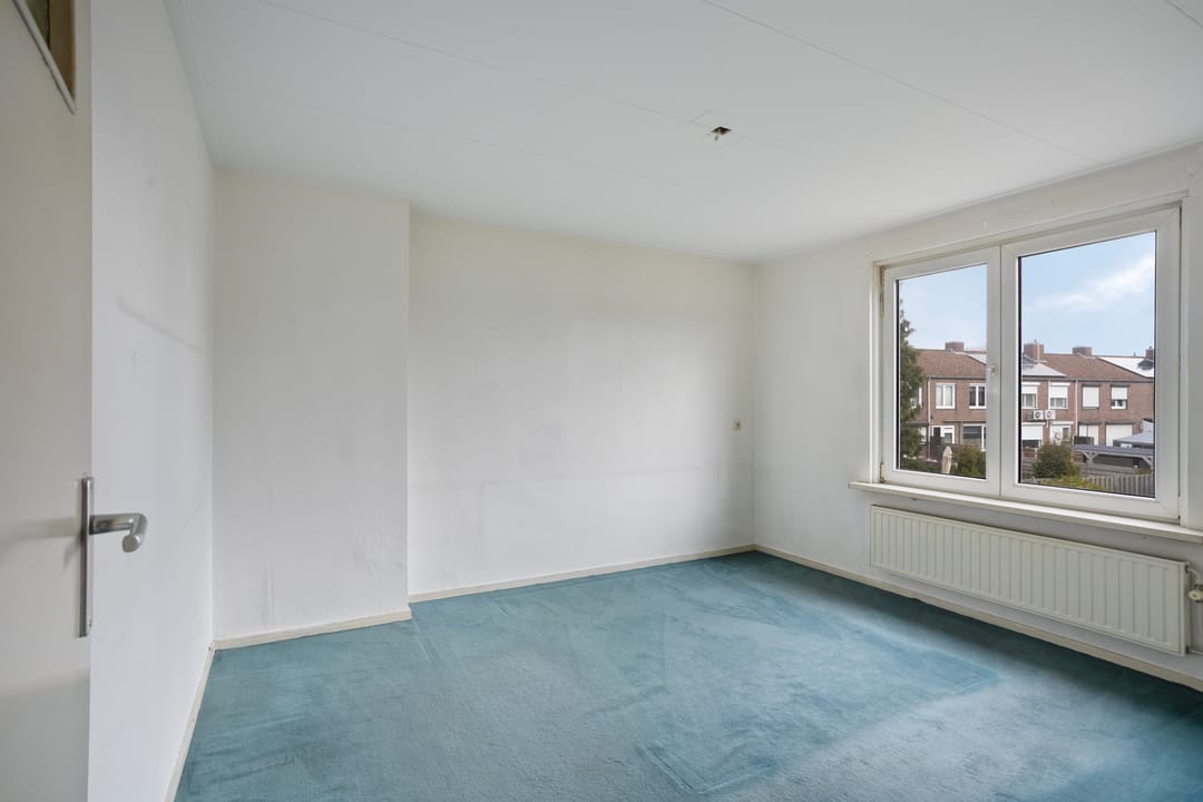 Photo 17 of Burg. Willemsstraat 33