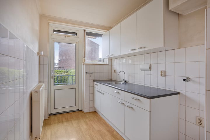 Foto 3 van Burg. Willemsstraat 33