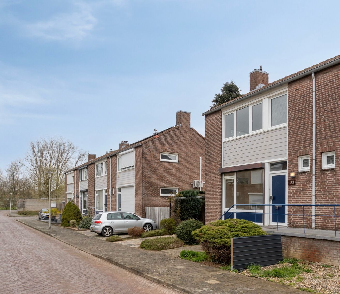 Photo 29 of Burg. Willemsstraat 33