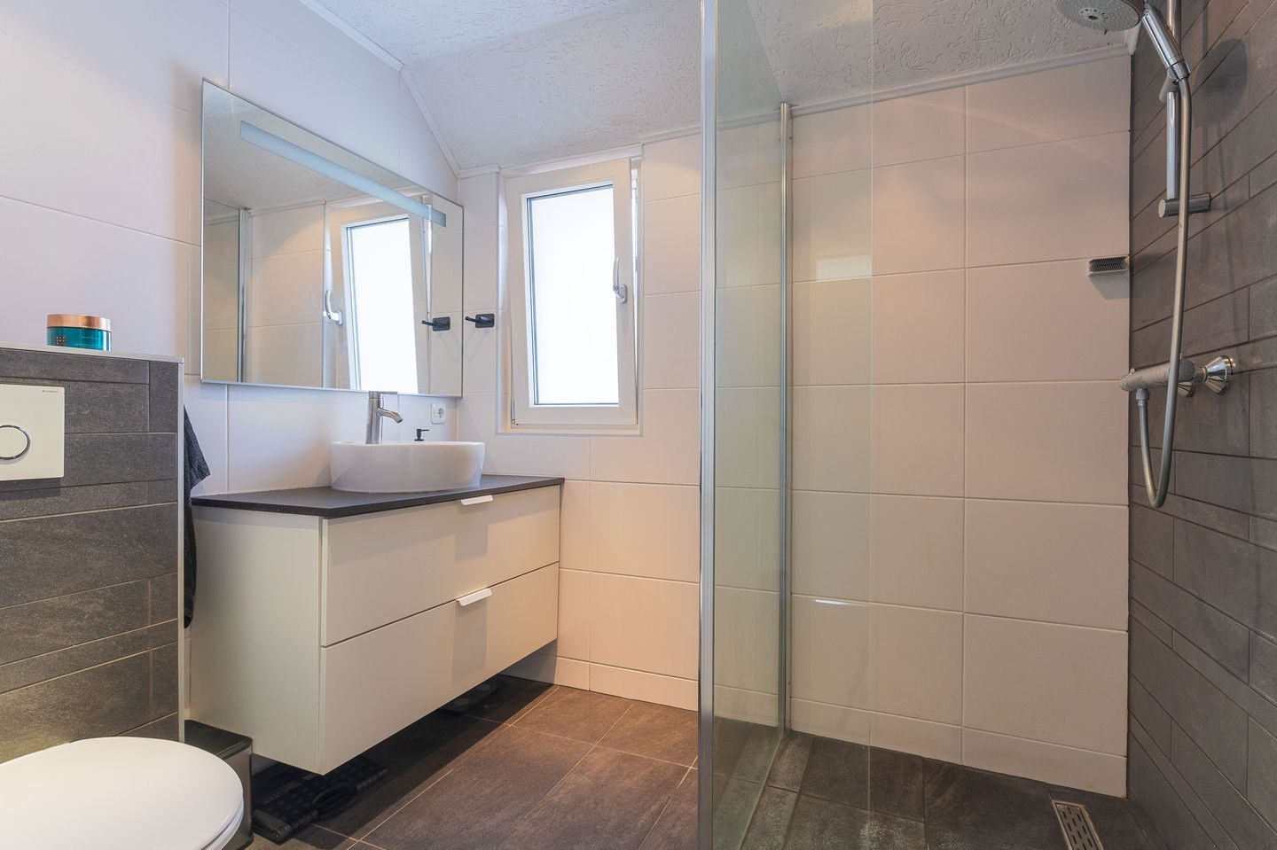 Foto 29 van Ceder 85