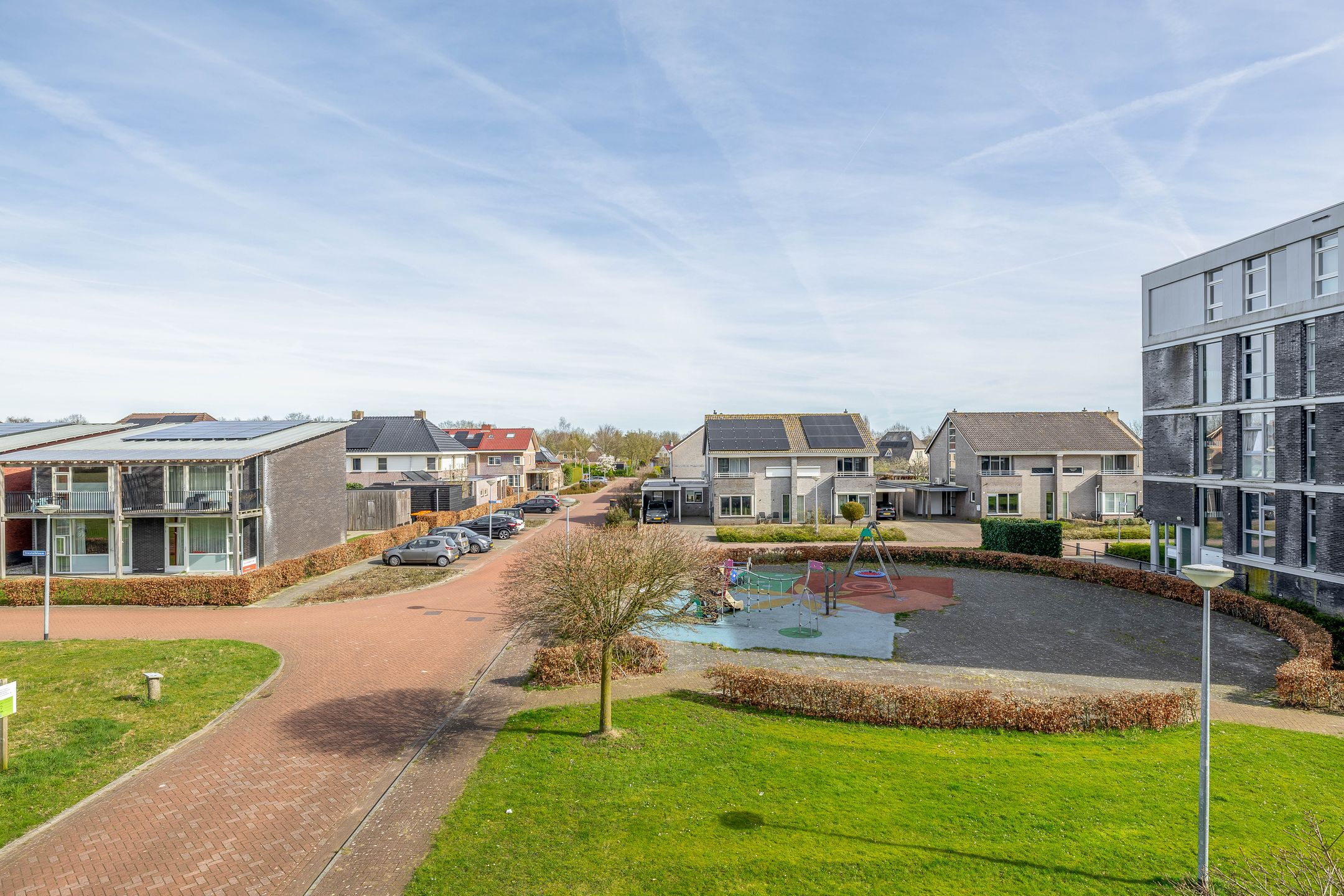 Foto 18 van Weegbree 34