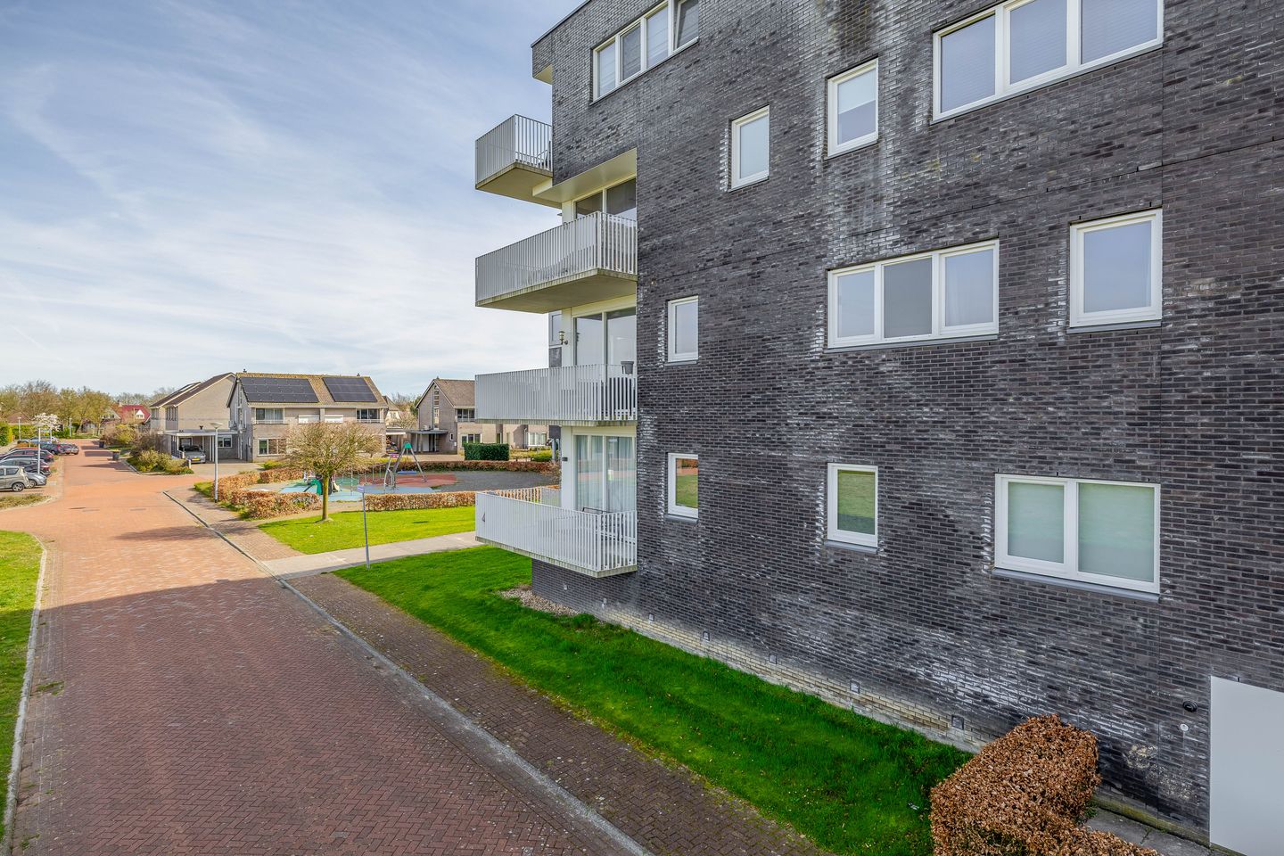 Foto 40 van Weegbree 34