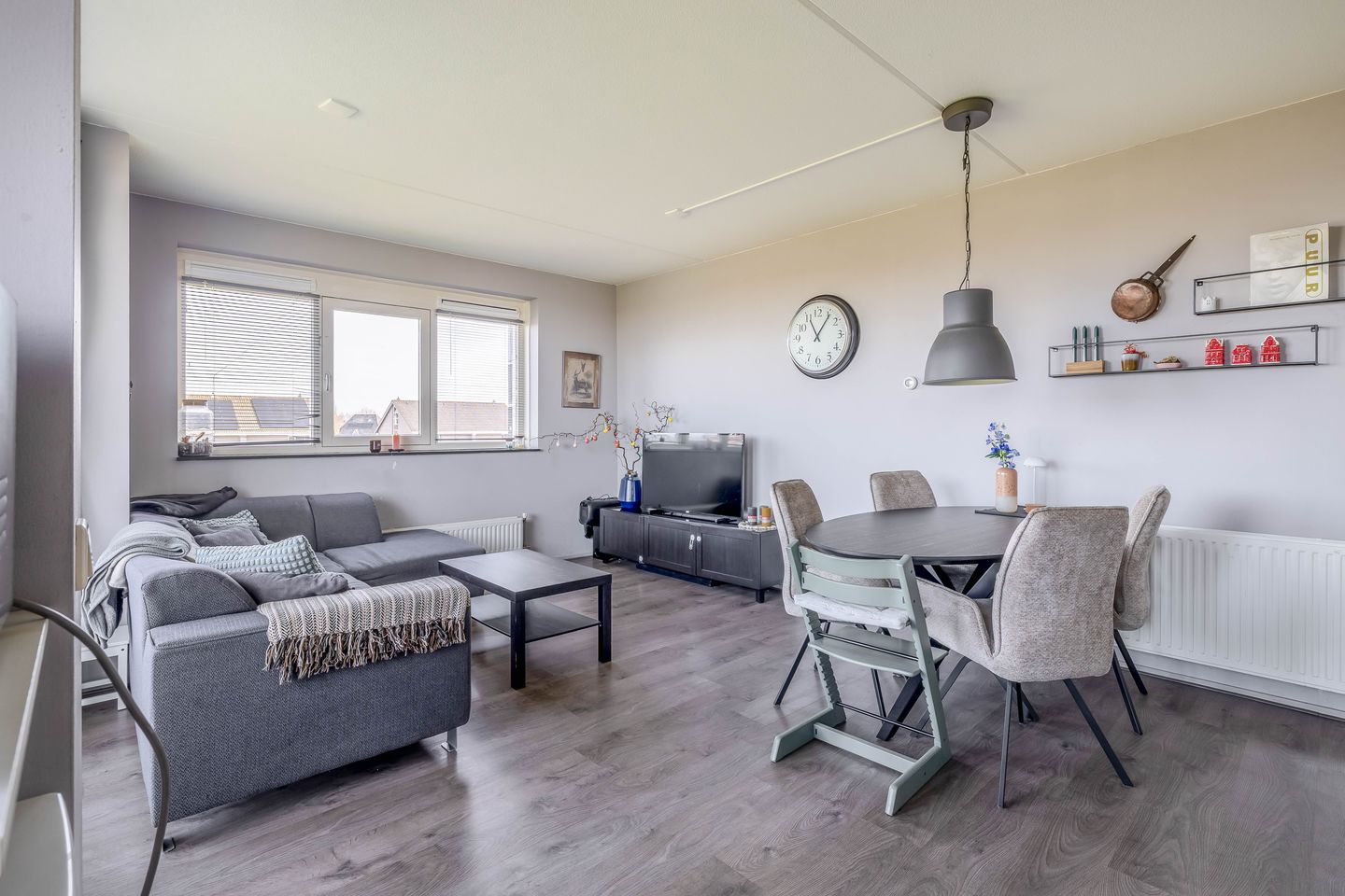 Foto 10 van Weegbree 34