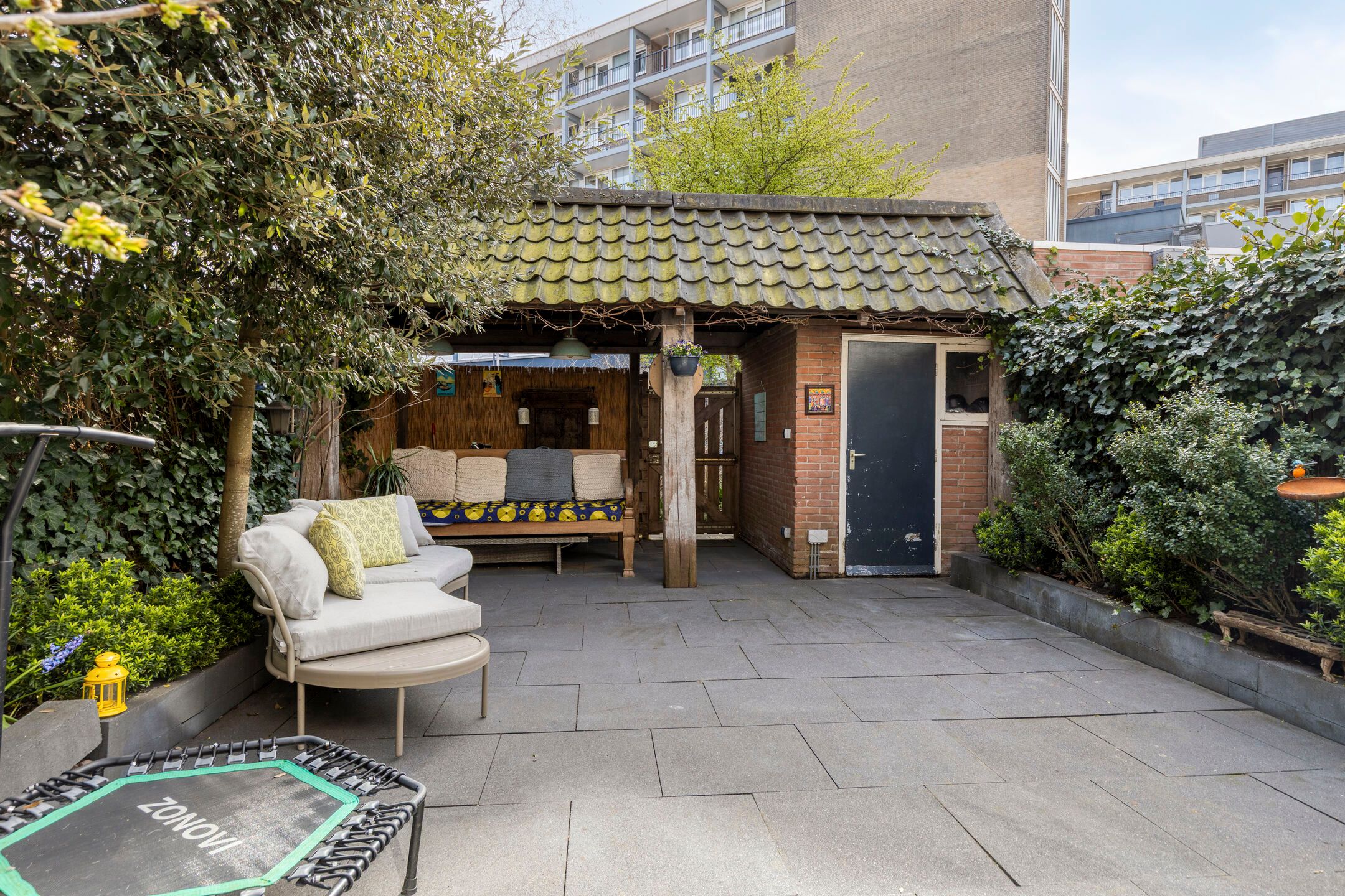 Foto 39 van Jhr.Mr.Dr. H.A. van Karnebeeklaan 14