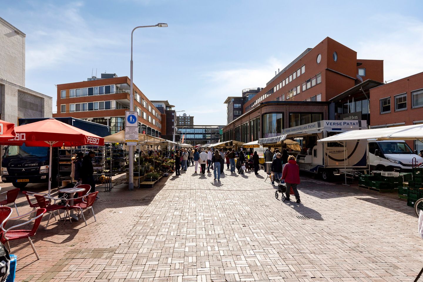 Foto 44 van Jhr.Mr.Dr. H.A. van Karnebeeklaan 14