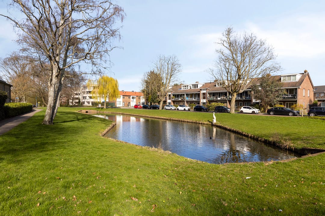 Foto 46 van Jhr.Mr.Dr. H.A. van Karnebeeklaan 14