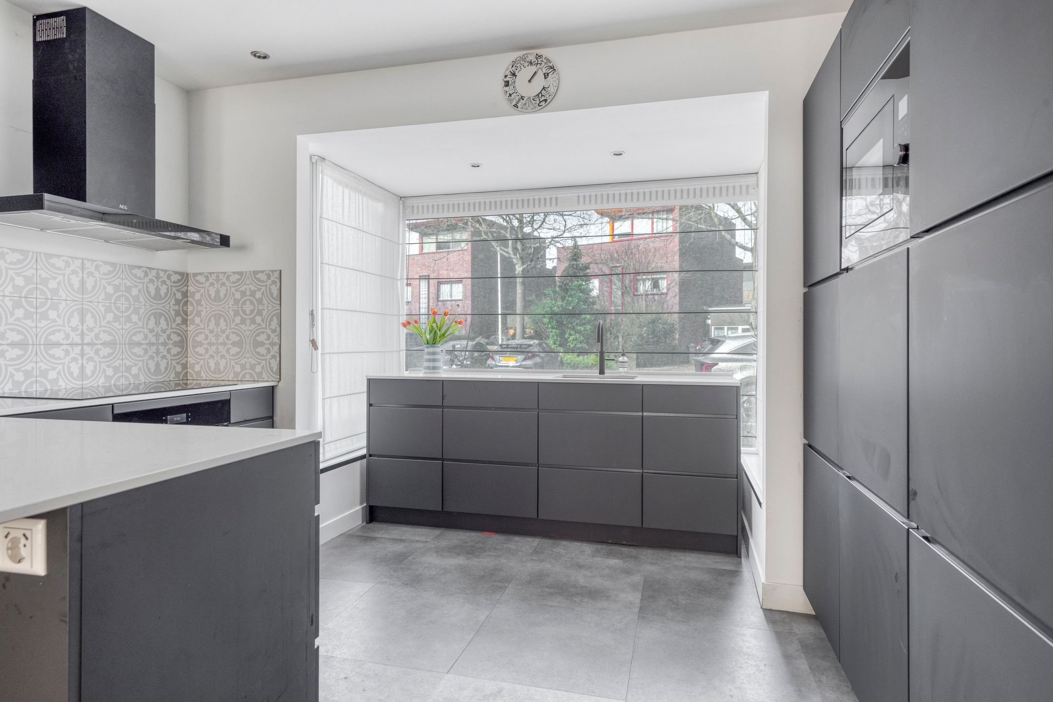 Foto 3 van Jhr.Mr.Dr. H.A. van Karnebeeklaan 14