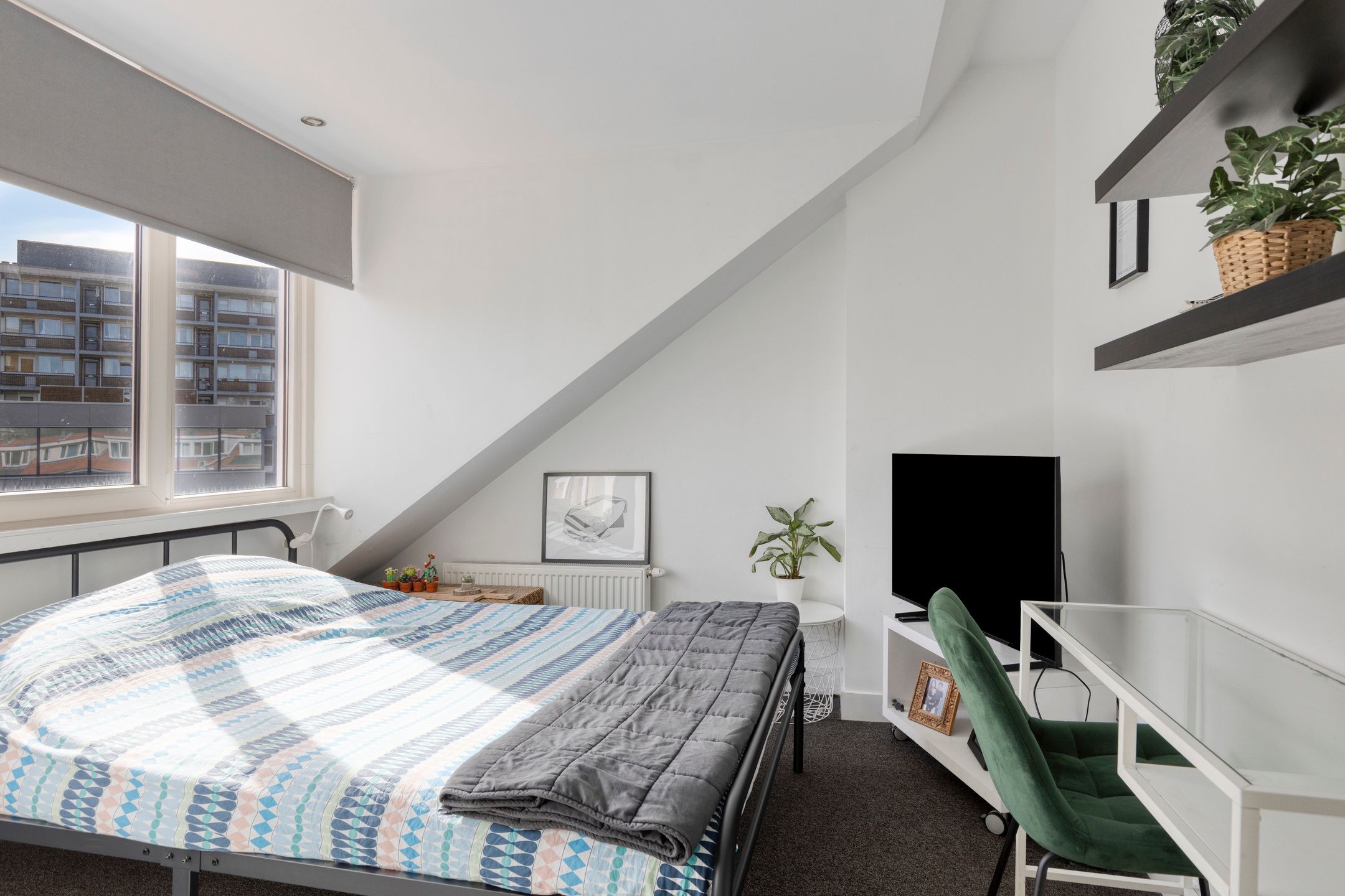 Foto 33 van Jhr.Mr.Dr. H.A. van Karnebeeklaan 14