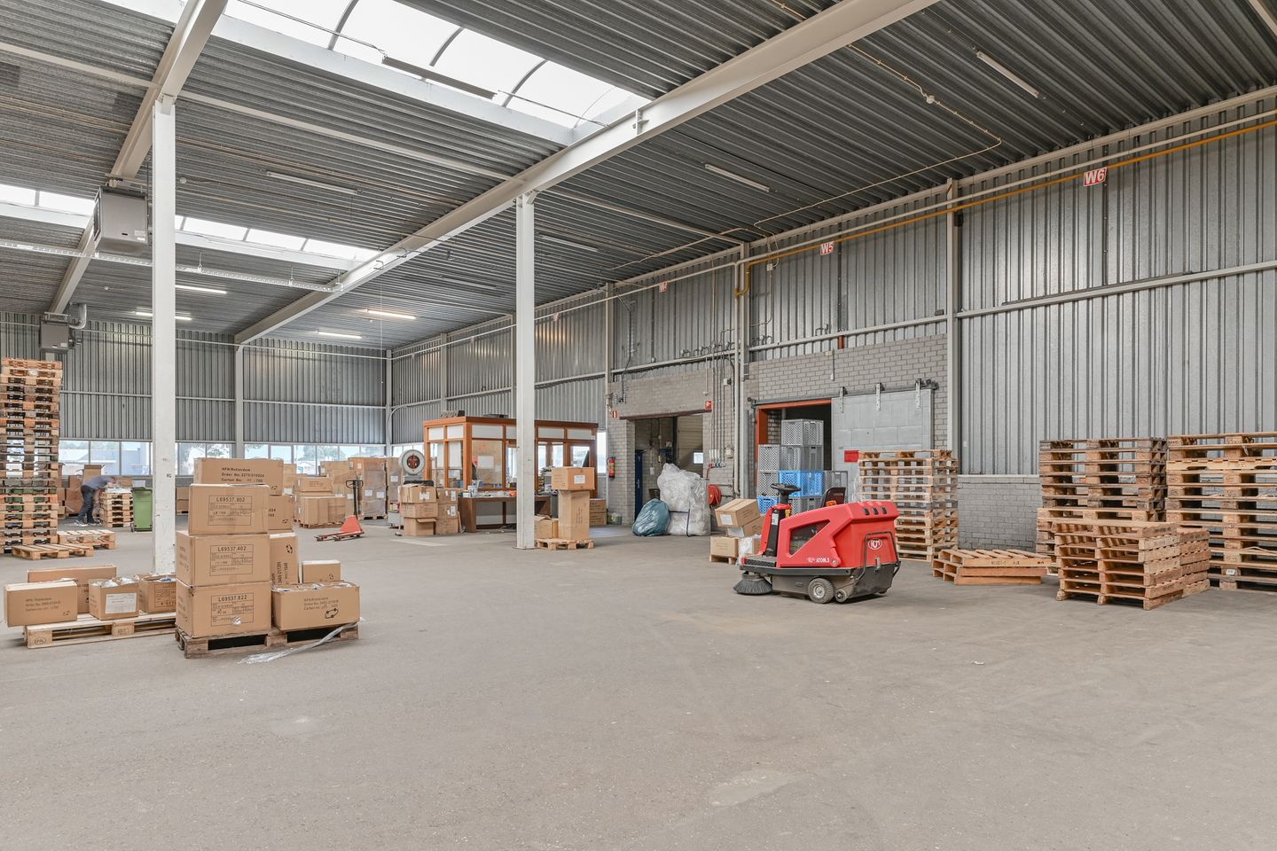 View photo 5 of Broekslagen 8