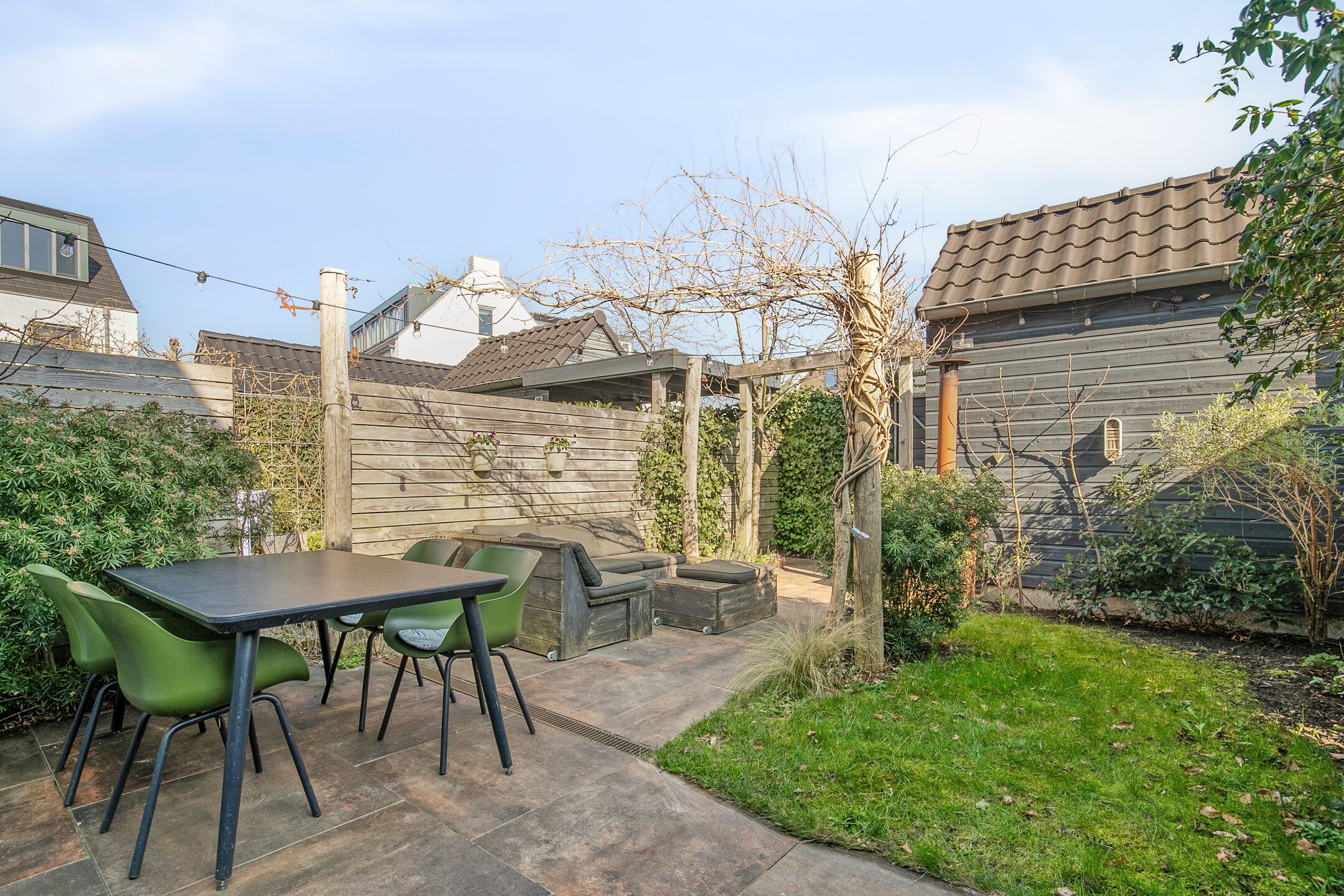 Photo 39 of Muyderban 26