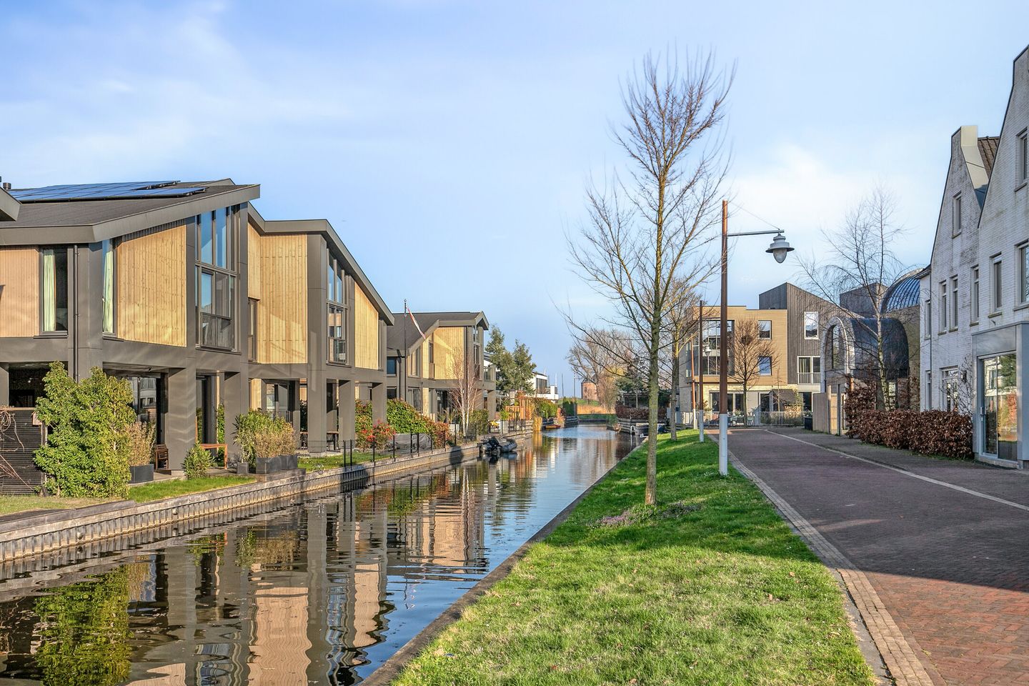 Photo 49 of Muyderban 26