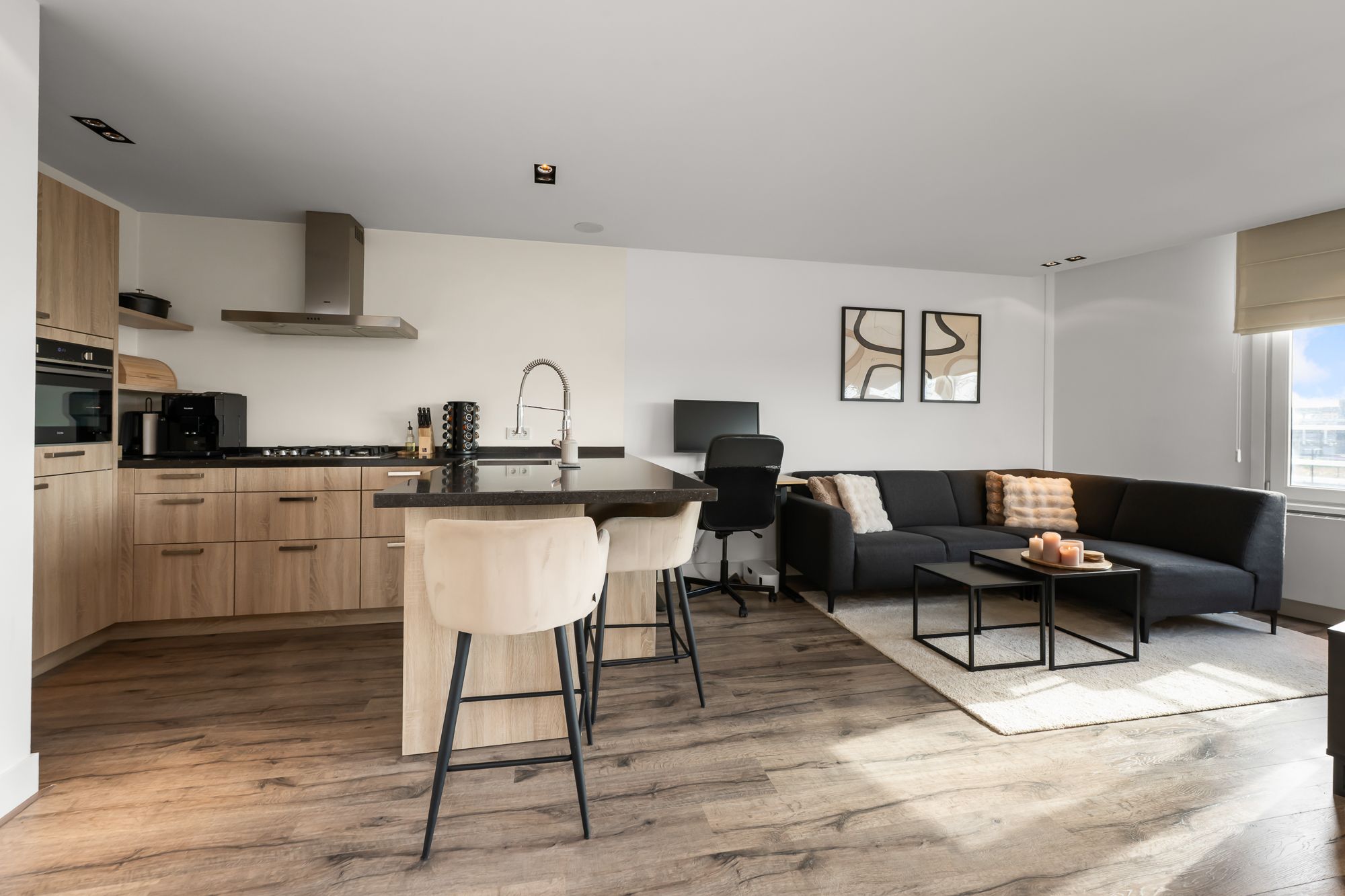 Renovated 2-Room Apartment with Southeast-Facing Balcony in Beverwijk Center — 13