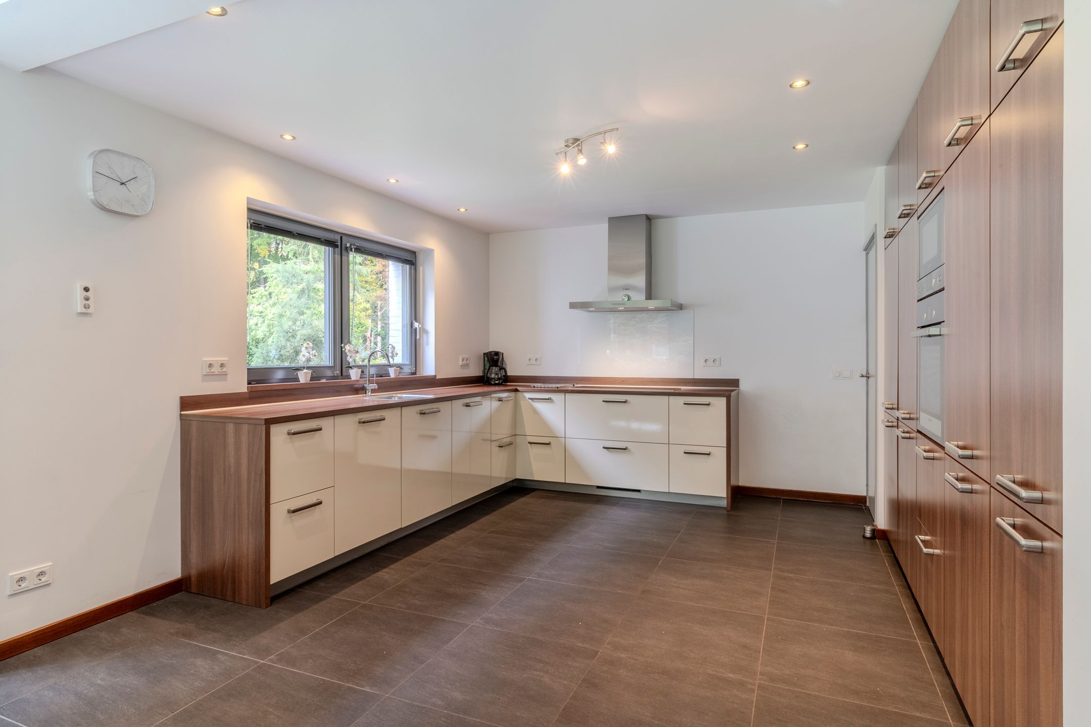 Foto 24 van Finantiën 2