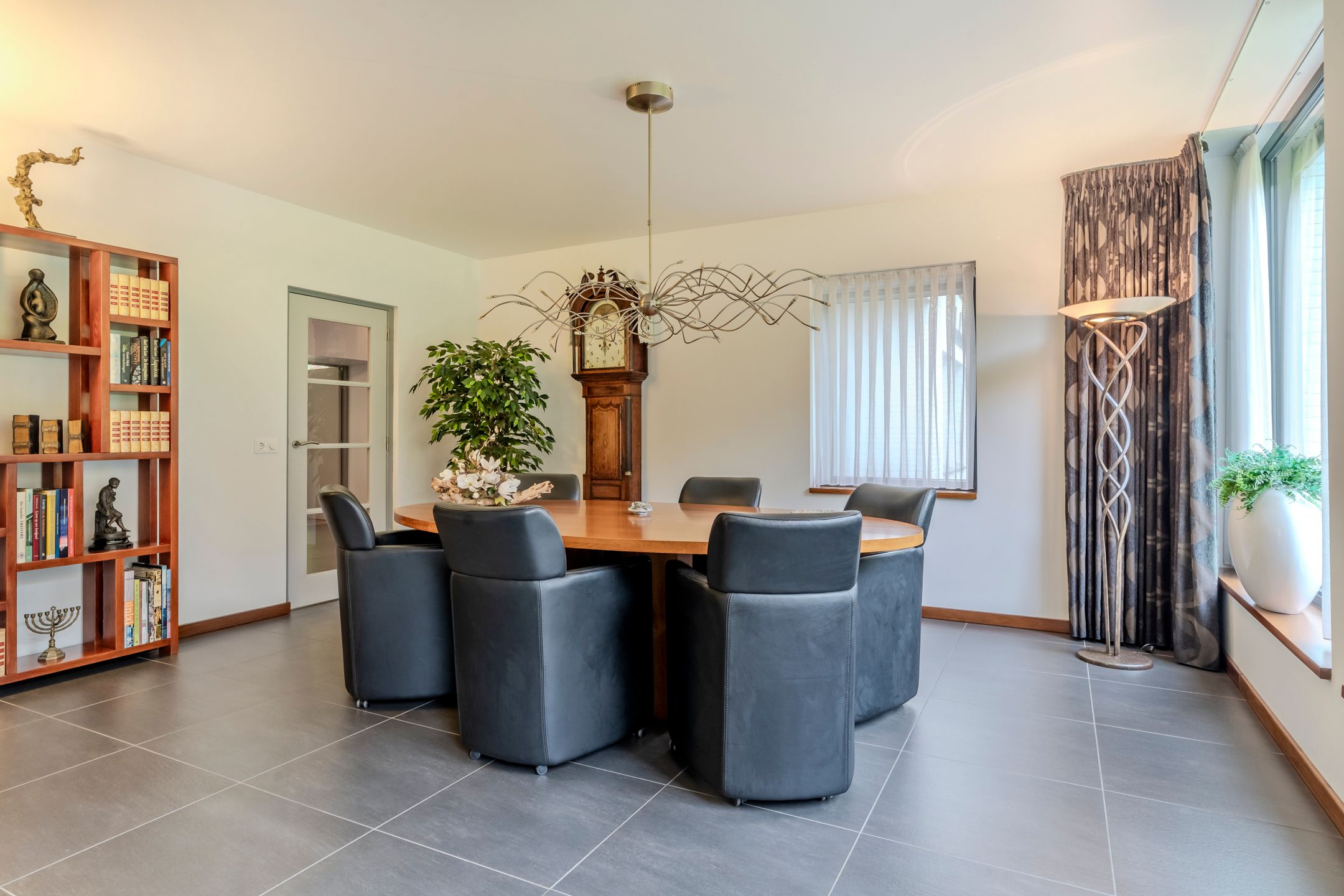 Foto 18 van Finantiën 2