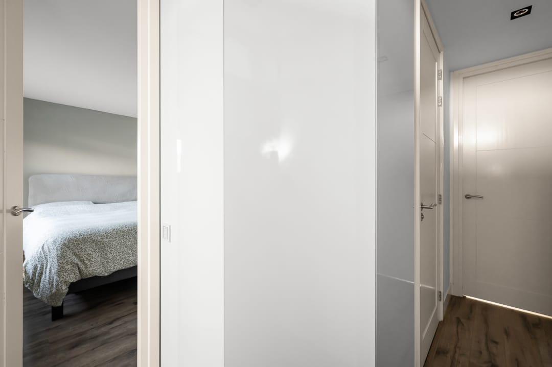 Renovated 2-Room Apartment with Southeast-Facing Balcony in Beverwijk Center — 24