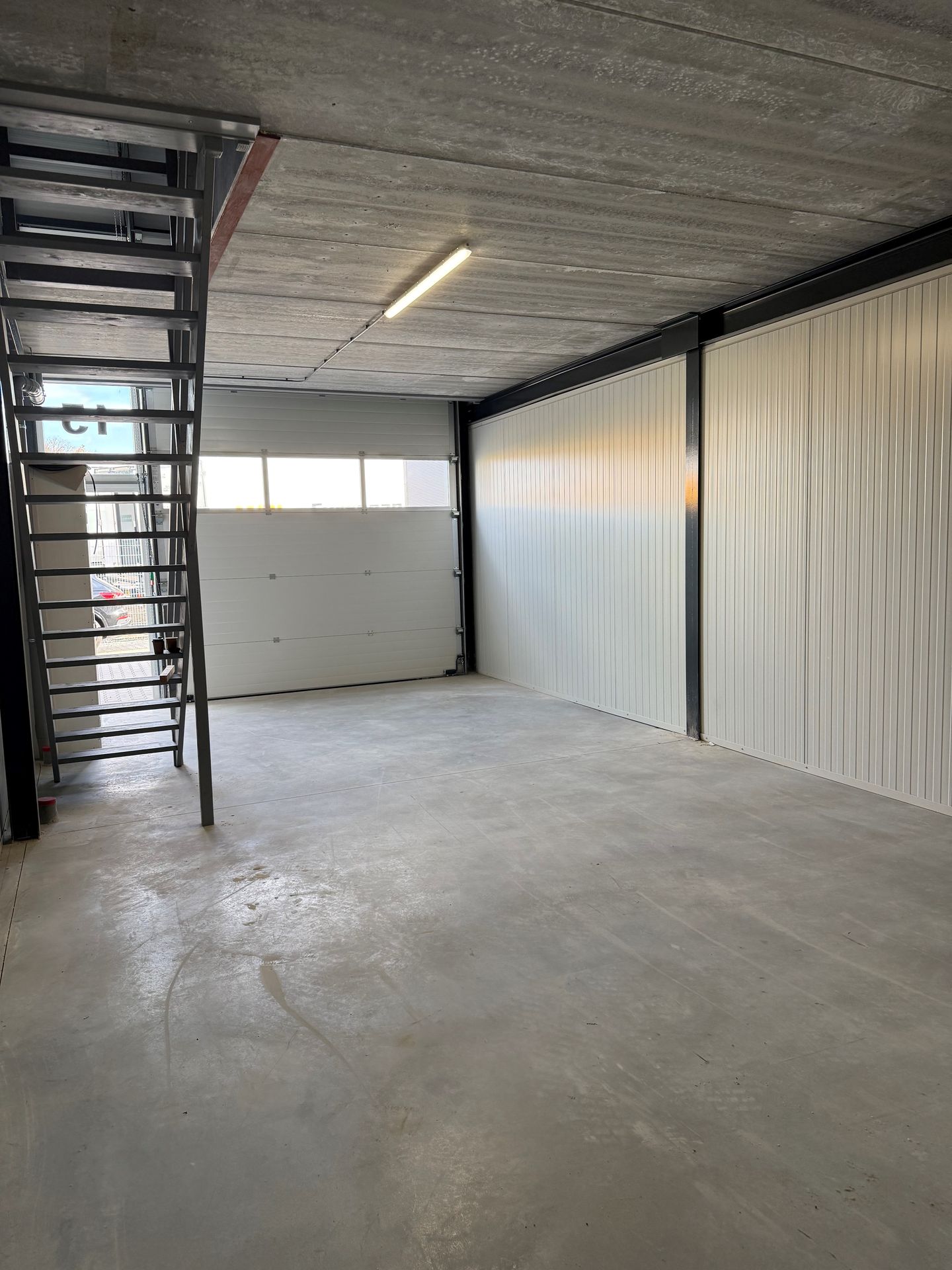 View photo 3 of Handelsweg 24-18