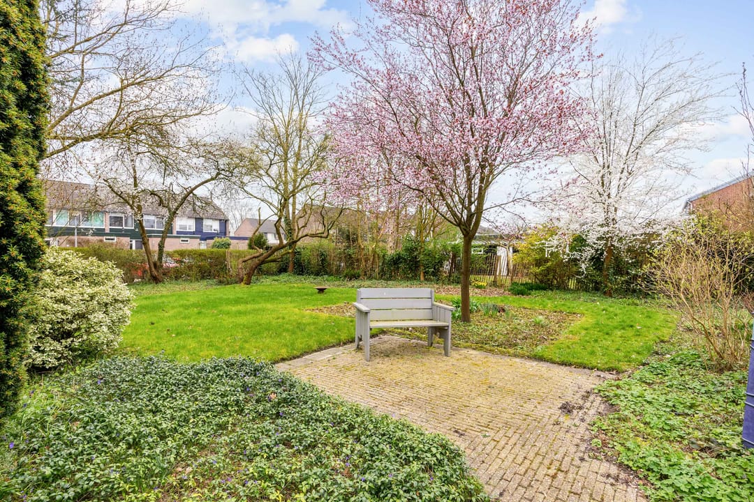 Foto 37 van Leliestraat 12