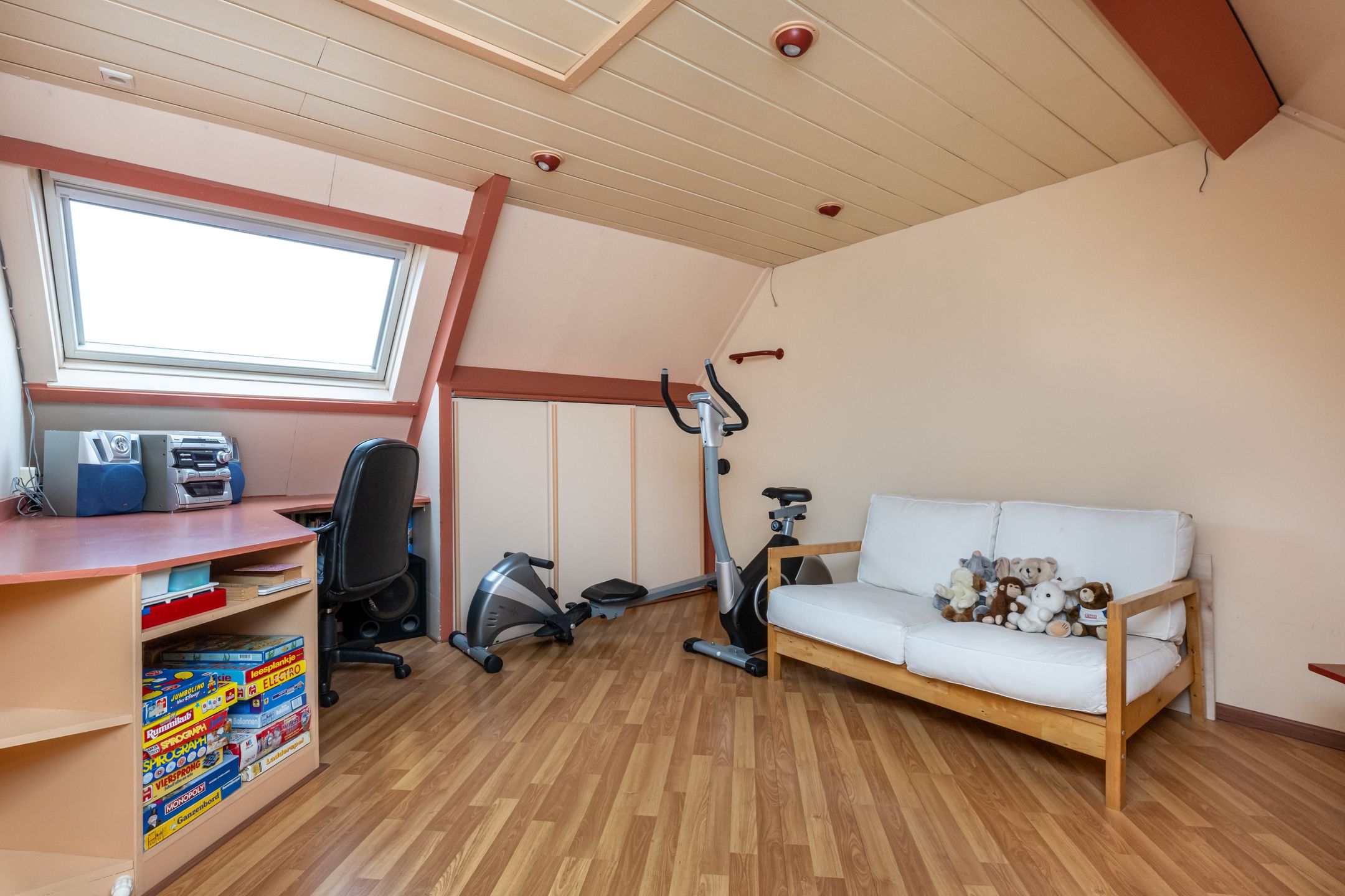 Foto 30 van Oost Voorgors 99