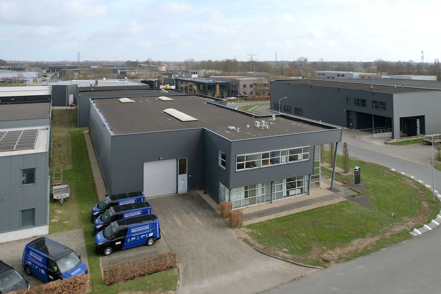 View photo 2 of Hekkehorst 1a