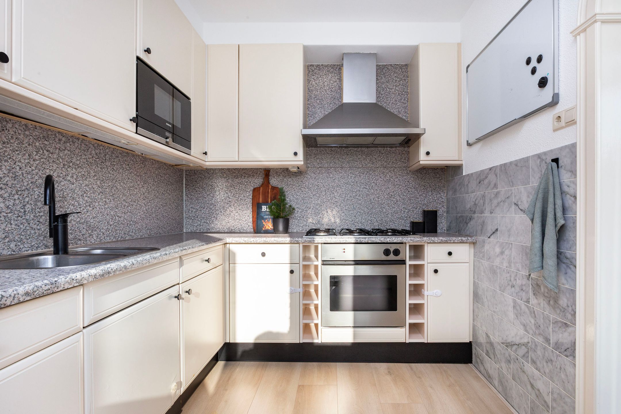 Foto 15 van Burgemeester Van der Heidelaan 32