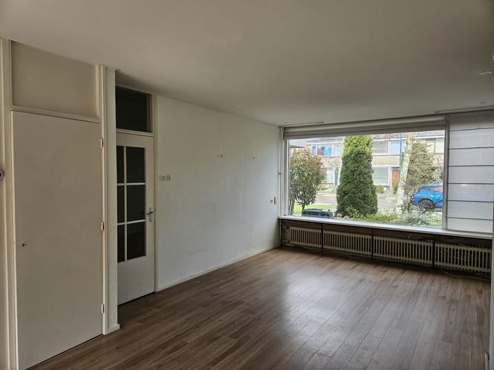 Photo 5 of Vincent van Goghlaan 30