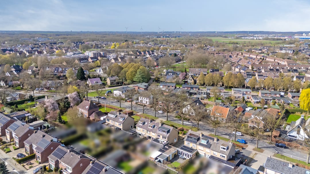 Spacious Corner House with Extended Living Room and Large Plot in Duiven Centre — 65