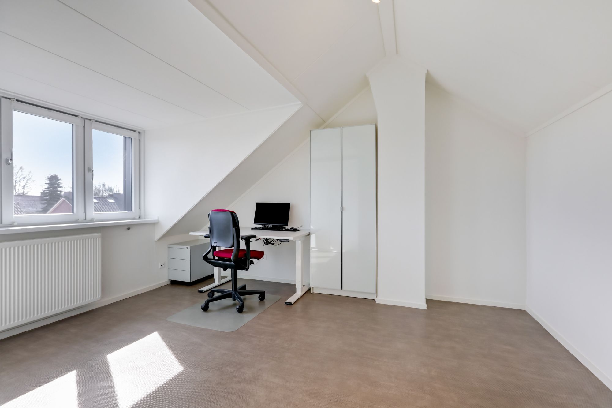 Spacious Corner House with Extended Living Room and Large Plot in Duiven Centre — 41