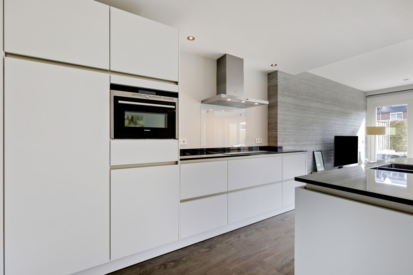 Spacious Corner House with Extended Living Room and Large Plot in Duiven Centre — 20