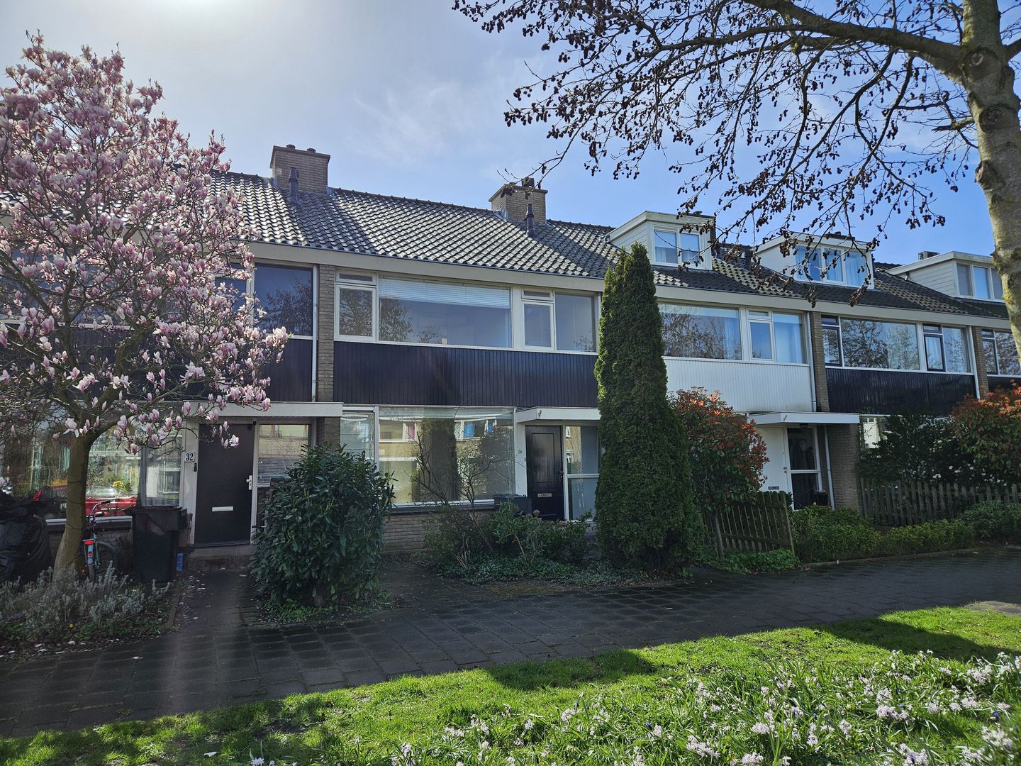 Photo 1 of Vincent van Goghlaan 30