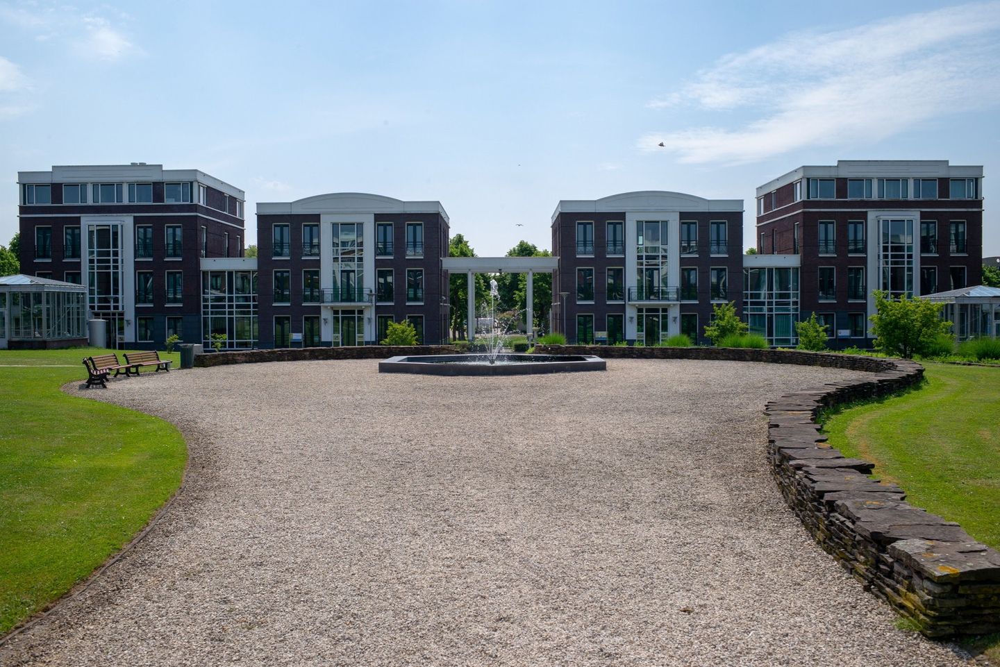 Bekijk foto 4 van Röntgenlaan 19