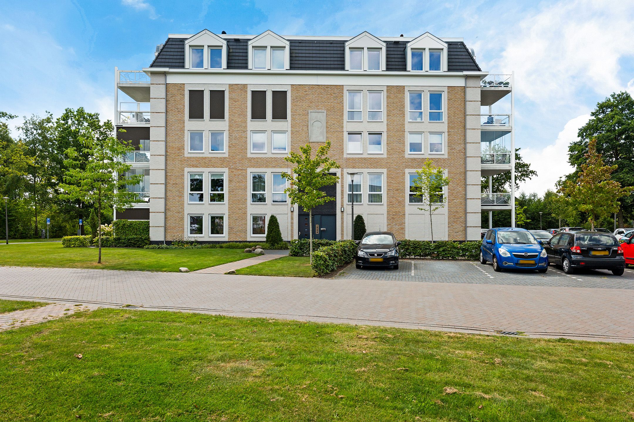 Move-In Ready Apartment with Green Views in Diepstroeten Residential Park — 45